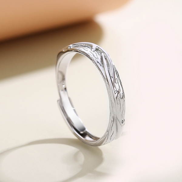 Sterling silver ring(26)