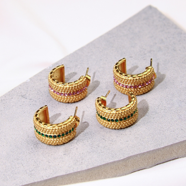 hoops earring (2)