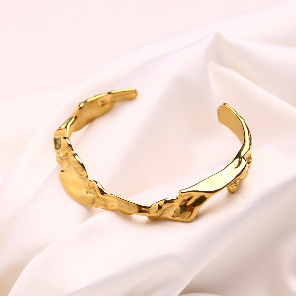 stainless-steel-bracelet