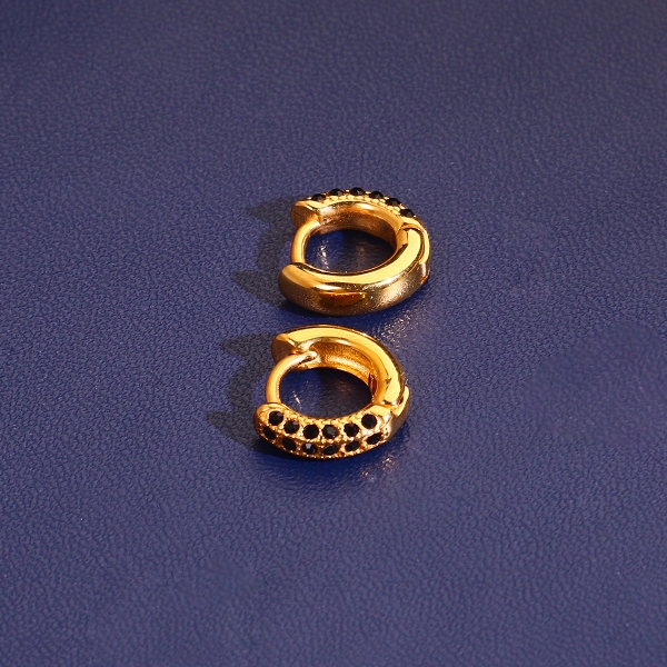 zirconia huggie earring(12)
