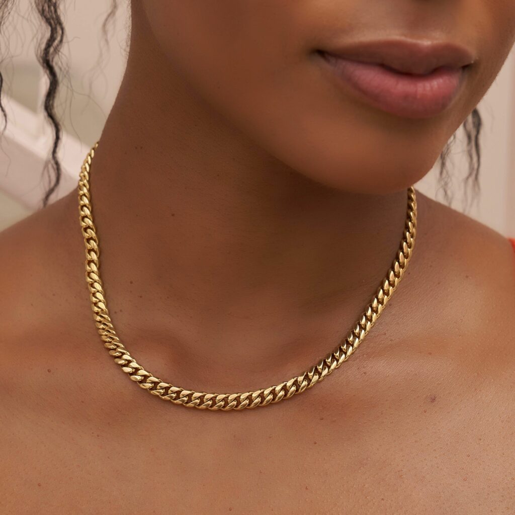 Necklace In Yellow Gold