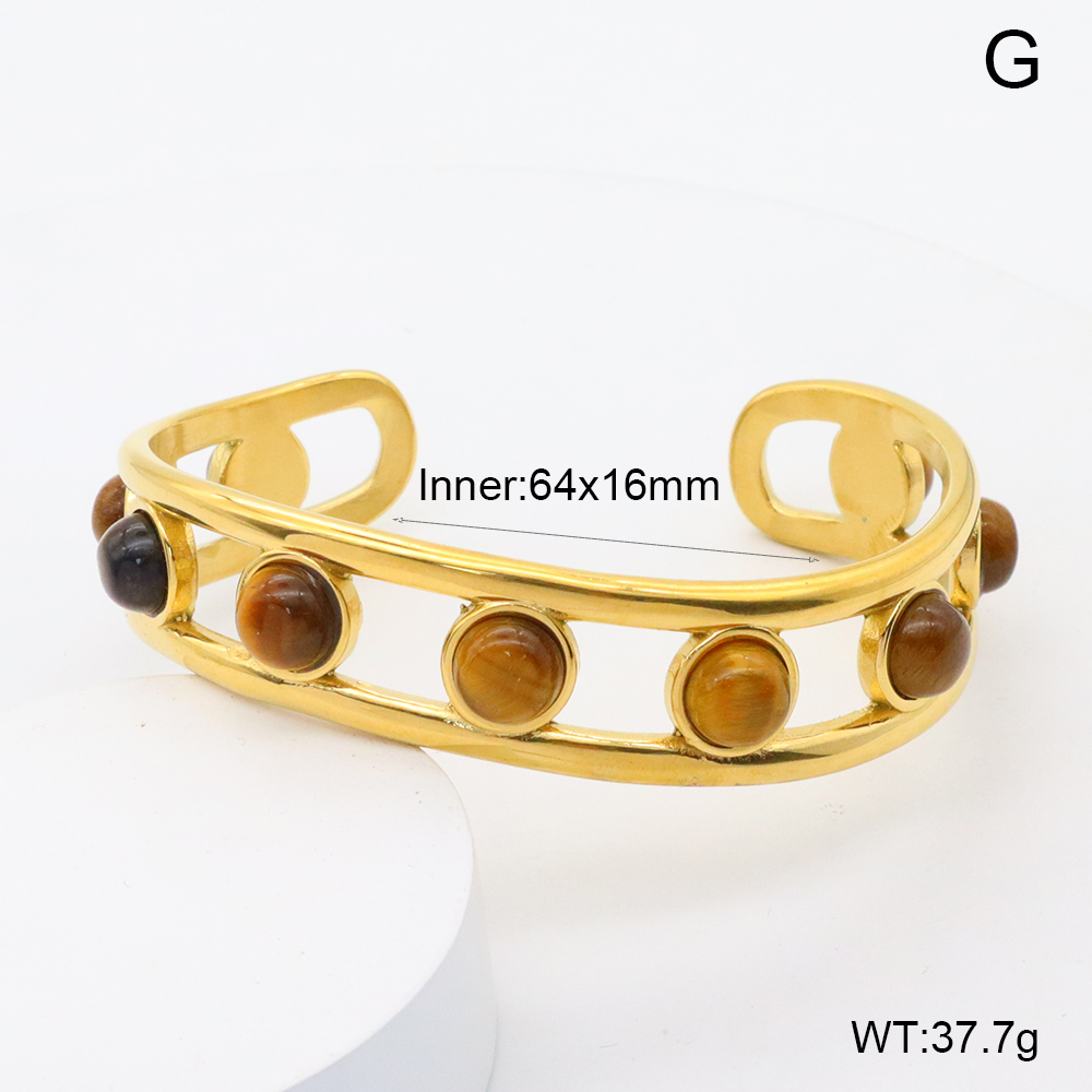 GEB000818aivb-066